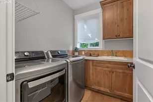 2130 SE Lambert St, Portland, OR 97202 - Photo 16