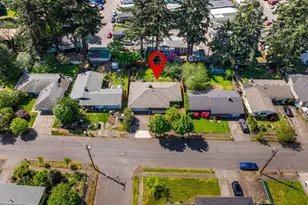 11842 SE Grant St, Portland, OR 97216 - Photo 32