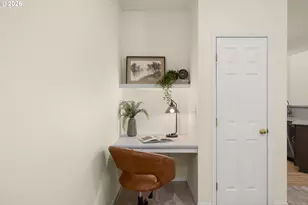 1231 NE Horizon Loop, Hillsboro, OR 97124 - Photo 4