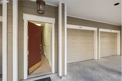 1231 NE Horizon Loop #208, Hillsboro, OR 97124 - Photo 2