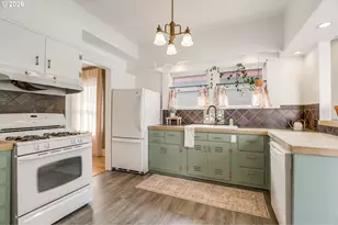 523 E 9th St, The Dalles, OR 97058 - Photo 14