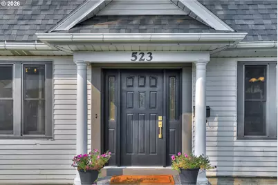 523 E 9th St, The Dalles, OR 97058 - Photo 2