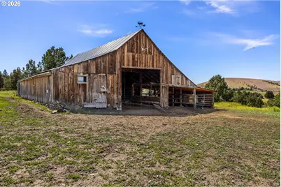 26008 Adam Rd, Canyon City, OR 97820 - Photo 42