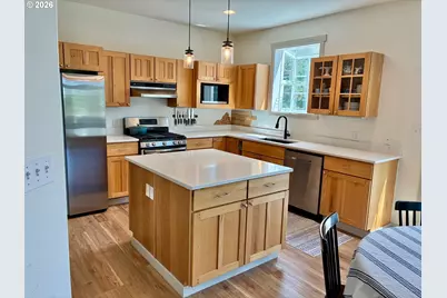 990 Bridge View Ct, Astoria, OR 97103 - Photo 4