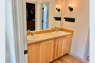 990 Bridge View Ct, Astoria, OR 97103 - Photo 16