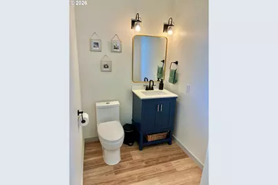 990 Bridge View Ct, Astoria, OR 97103 - Photo 6