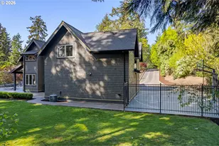 2029 Why Worry Ln, Eugene, OR 97405 - Photo 6
