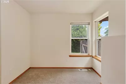 2912 Eugene St, Hood River, OR 97031 - Photo 26