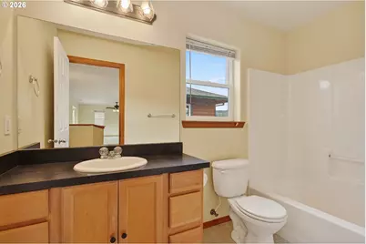 2912 Eugene St, Hood River, OR 97031 - Photo 24
