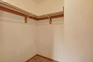 2912 Eugene St, Hood River, OR 97031 - Photo 20