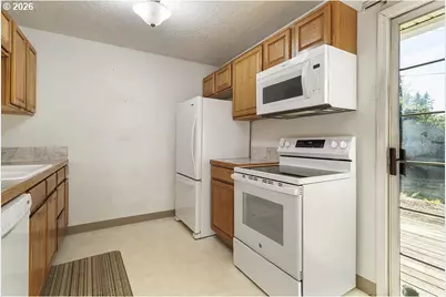 3301 SE 175th Pl, Portland, OR 97236 - Photo 16