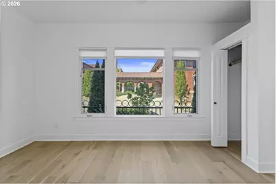 1714 NW Couch St #1, Portland, OR 97209 - Photo 4
