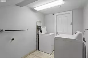 1714 NW Couch St, Portland, OR 97209 - Photo 16