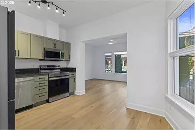 1714 NW Couch St #1, Portland, OR 97209 - Photo 12