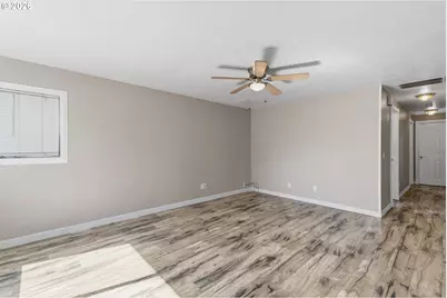 2790 S 9th St, Lebanon, OR 97355 - Photo 6