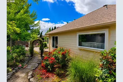836 NW 21st St, McMinnville, OR 97128 - Photo 26
