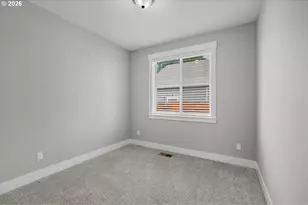 1105 Hardcastle Ave, Woodburn, OR 97071 - Photo 20