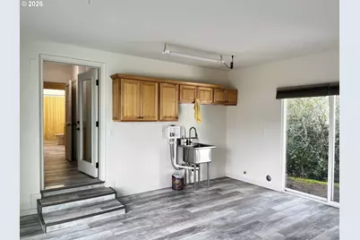 614 38th Pl, Florence, OR 97439 - Photo 44