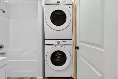 12102 SE Raymond St, Portland, OR 97266 - Photo 28