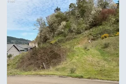 832 Forest Heights St #34-37, Sutherlin, OR 97479 - Photo 6