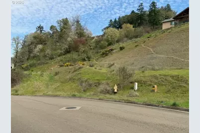 832 Forest Heights St #34-37, Sutherlin, OR 97479 - Photo 2