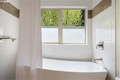 2089 Graham Dr, Eugene, OR 97405 - Photo 24