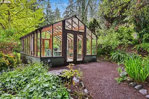 2089 Graham Dr, Eugene, OR 97405 - Photo 16