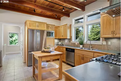 2089 Graham Dr, Eugene, OR 97405 - Photo 10