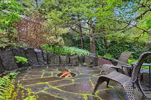 2089 Graham Dr, Eugene, OR 97405 - Photo 38