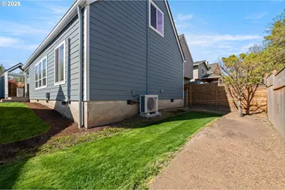 10920 SW Summer Lake Dr, Portland, OR 97223 - Photo 30