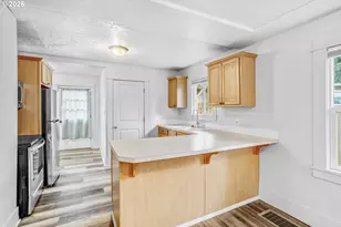 900 NE 91st Ave, Portland, OR 97220 - Photo 34