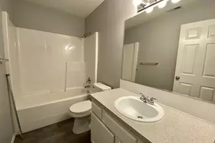 900 NE 91st Ave, Portland, OR 97220 - Photo 8