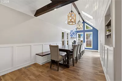 212 E Crestview Dr, Newberg, OR 97132 - Photo 8