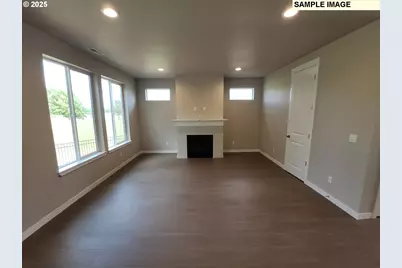 792 Magnolia Ave #51, Woodburn, OR 97071 - Photo 6