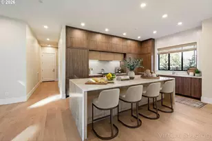 6096 Carman Dr, Lake Oswego, OR 97035 - Photo 10