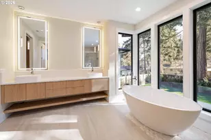 6096 Carman Dr, Lake Oswego, OR 97035 - Photo 18