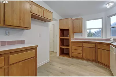 10400 NE 72nd Ave #1, Vancouver, WA 98686 - Photo 12