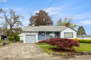 1564 NW Almond Ave, Roseburg, OR 97471 - Photo 4