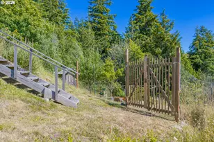 2217 King Ln, Myrtle Point, OR 97458 - Photo 44
