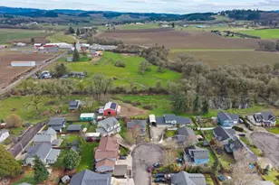 1010 E 2nd St, Yamhill, OR 97148 - Photo 38