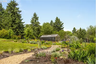 10623 NE Fox Farm Rd, Dundee, OR 97115 - Photo 8