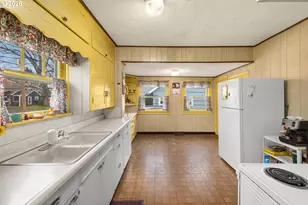 4610 NE 75th Ave, Portland, OR 97218 - Photo 6