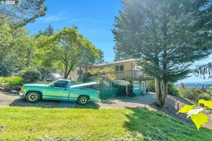 9743 SE Tenino Ct, Happy Valley, OR 97086 - Photo 2