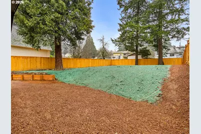8566 SE 57th Ave, Portland, OR 97206 - Photo 18