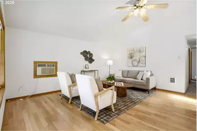 218 SW 11th St, Dundee, OR 97115 - Photo 6