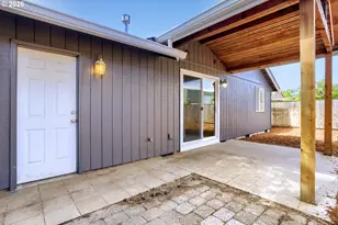 218 SW 11th St, Dundee, OR 97115 - Photo 24