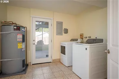 4134 NE 131st Pl NE, Portland, OR 97230 - Photo 36