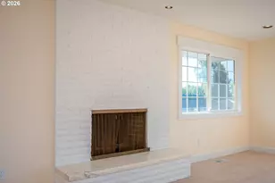 4134 NE 131st Pl NE, Portland, OR 97230 - Photo 6