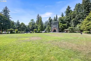 200 Burnham Rd, Lake Oswego, OR 97034 - Photo 46