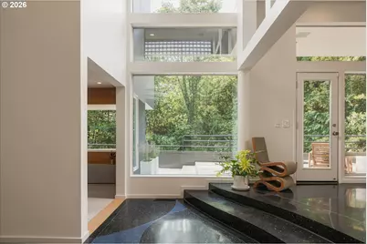 2725 SW Sherwood Dr, Portland, OR 97201 - Photo 2